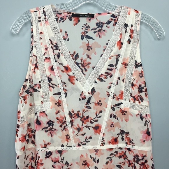 DOE & Rae Lace Detail Floral V-Neck Tank Top Sheer Blouse Women’s S Cream Pink - Picture 2 of 12